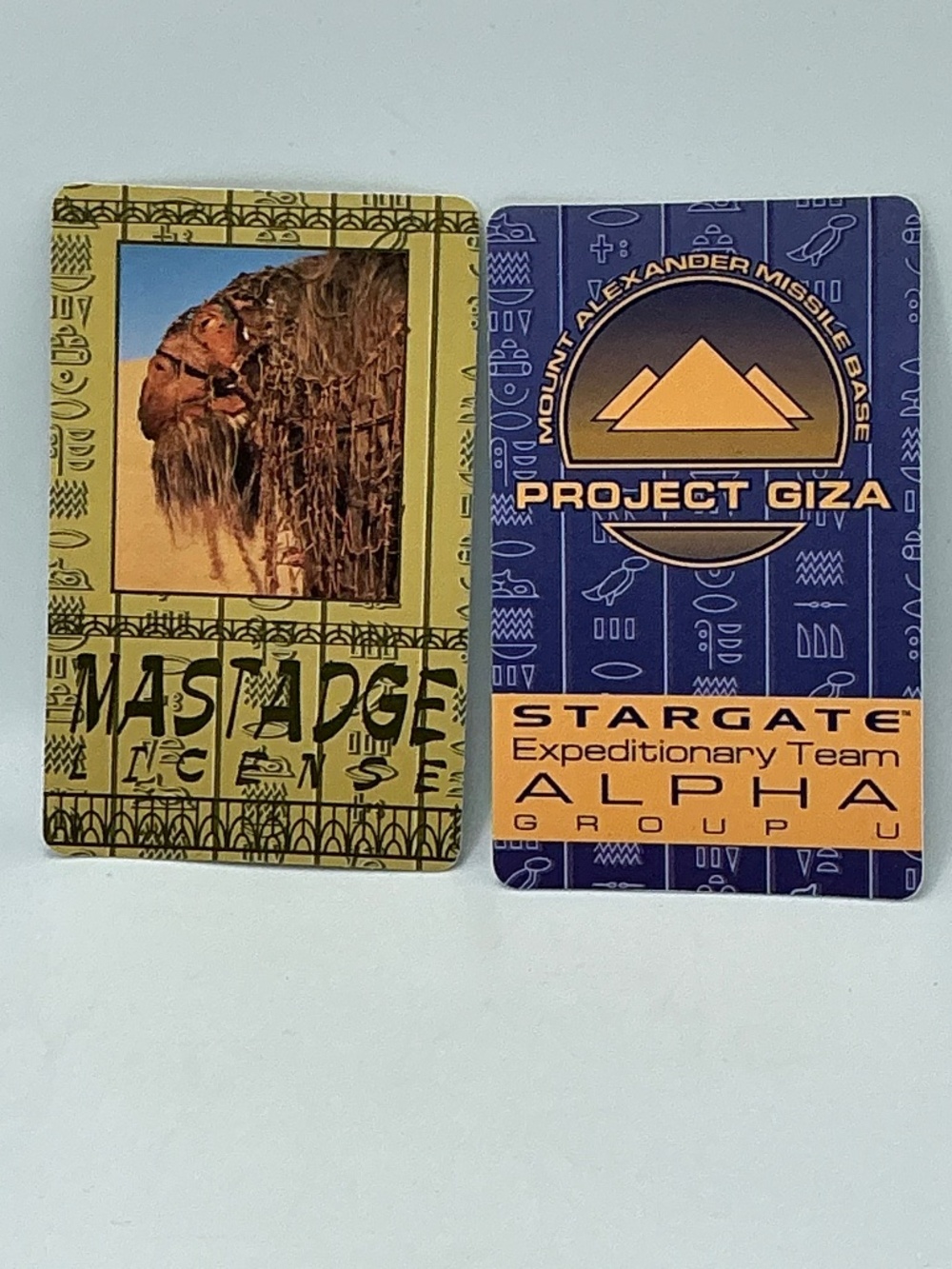 Star Gate Wallet Card Mastadge License & Stargate Alpha Antioch Plastic Vintage
